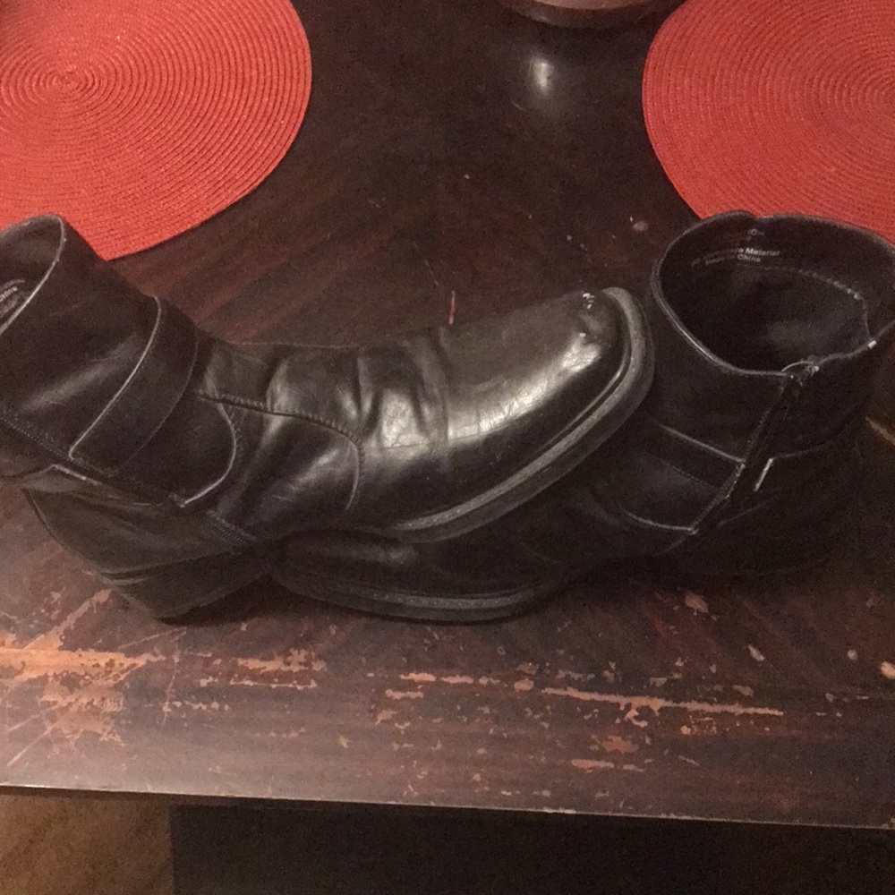 Zip up faux leather biker style boots. Surprisingly very comfortable.